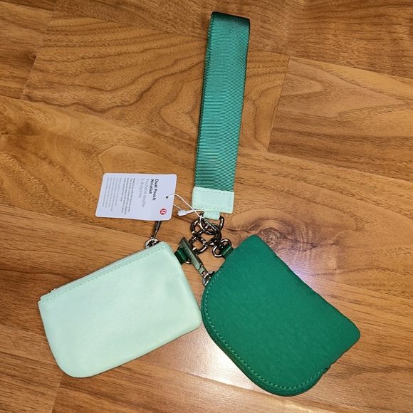 NWT Lululemon Athletica Dual Pouch Wristlet in Emerald Ice/Mint Moment - Picture 9 of 9